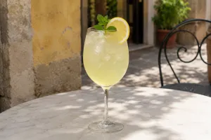 Limoncello Spritz